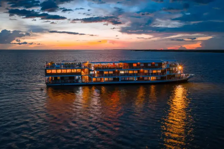 RV Lan Diep 6 ship.webp