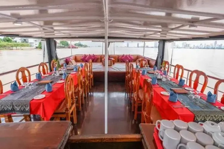 rv_toum-tiou-I-restaurant.webp