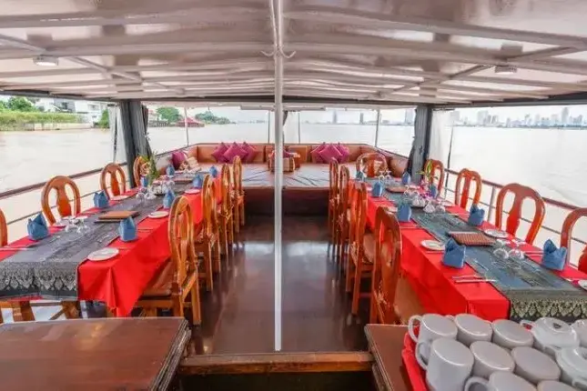 rv_toum-tiou-I-restaurant.webp