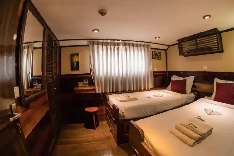 cabin.webp