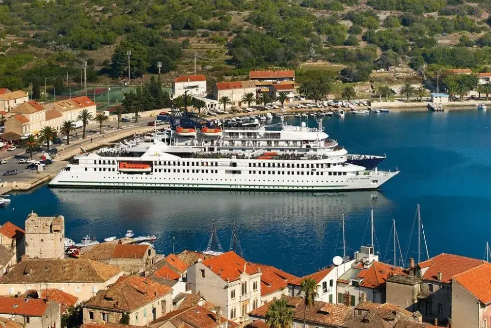 MV La Belle de l'Adriatique ship 3.webp