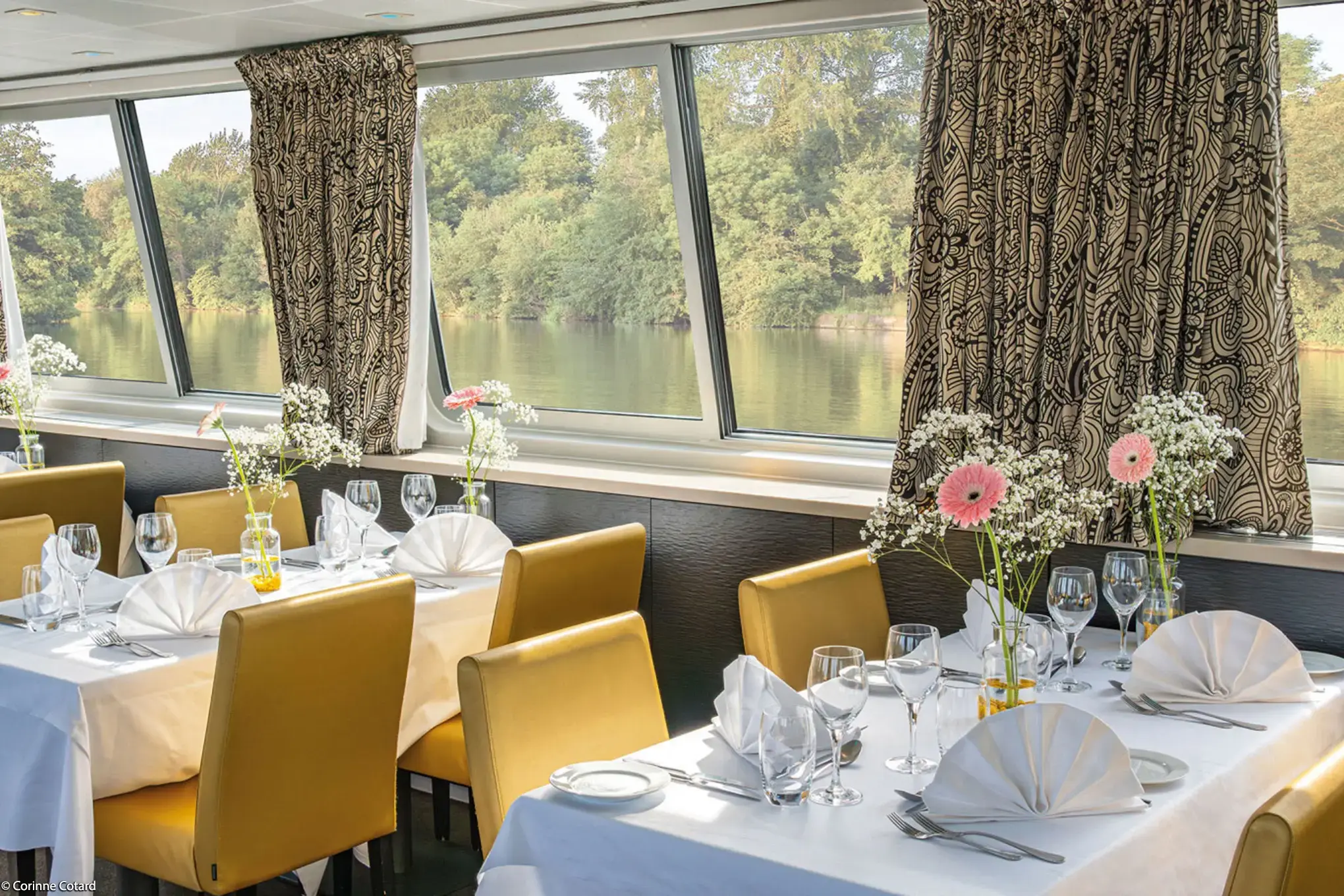 MS MADELEINE restaurant 5.webp