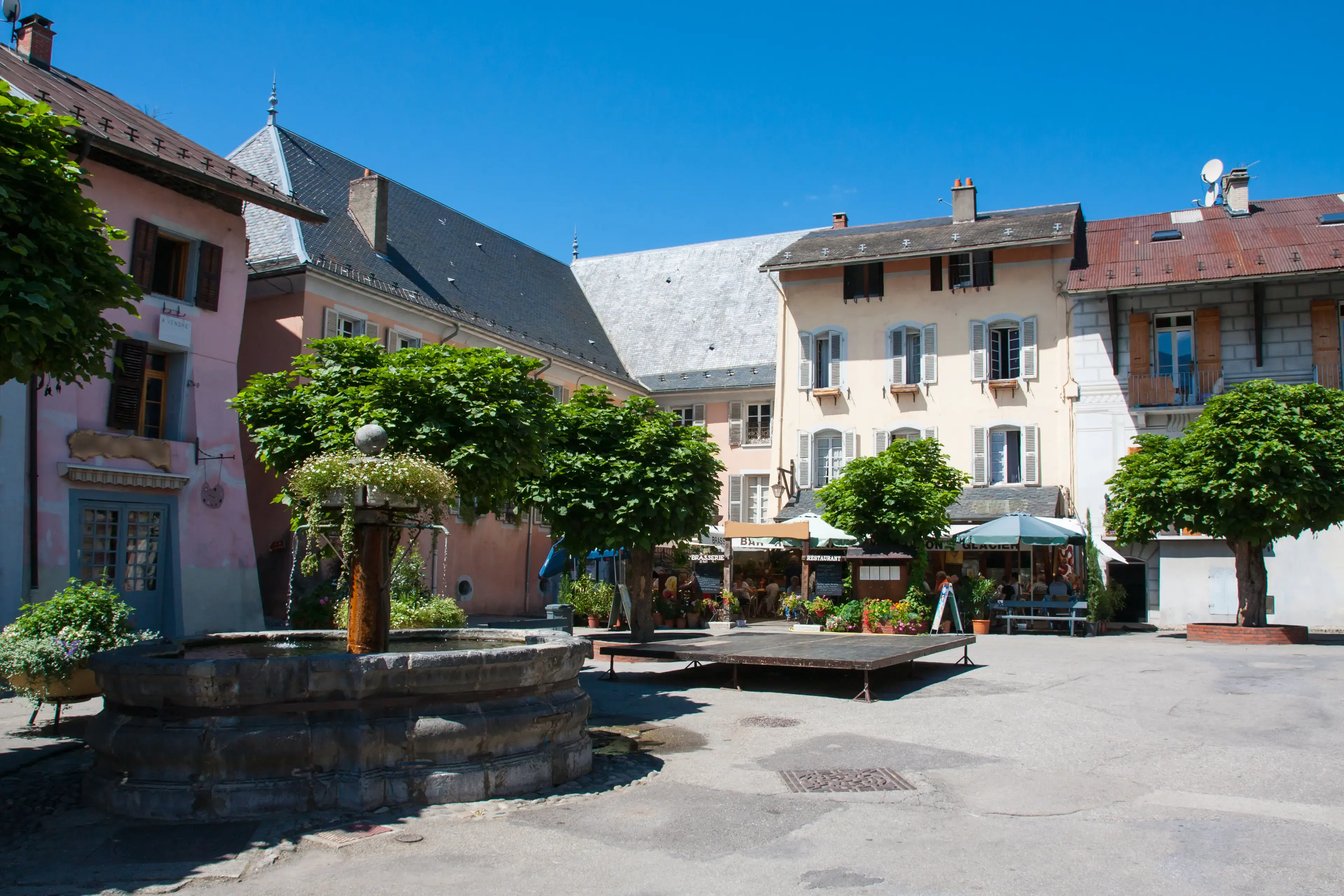conflans-adobestock-89774402.webp