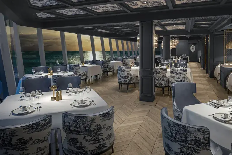 Norwegian-Aura-Restaurant-Le-Bistro.webp