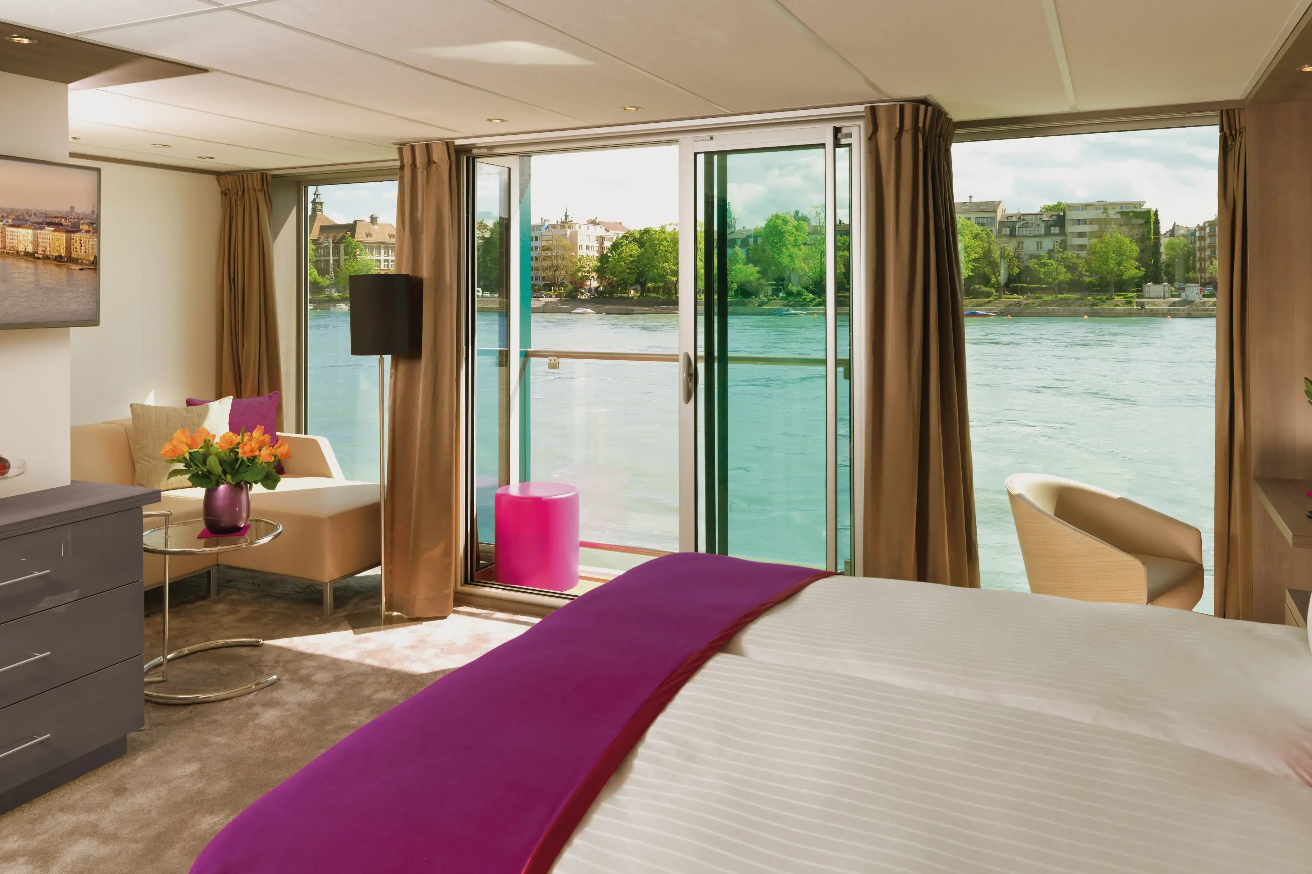 Lueftner_Cruises_AMADEUS_Silver_II_Suite.webp